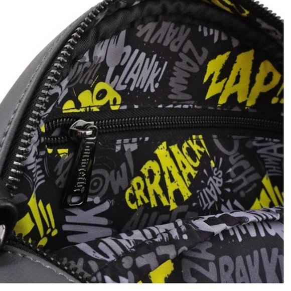 LOUNGEFLY DC COMIC BATMAN 80TH ANNIVERSARY CANTEEN - Picture 2 of 4